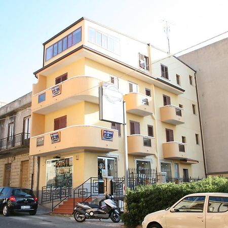 Catona Di Reggio Calabria Sun And Beach מראה חיצוני תמונה